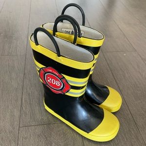 💙 Lone Cone Rain Boots.